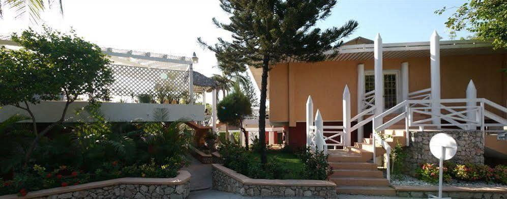 Visa Lodge Port-au-Prince Kültér fotó