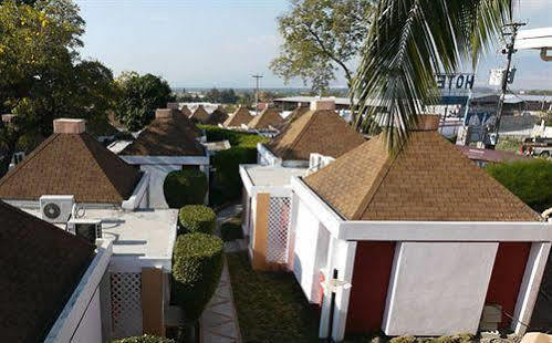 Visa Lodge Port-au-Prince Kültér fotó